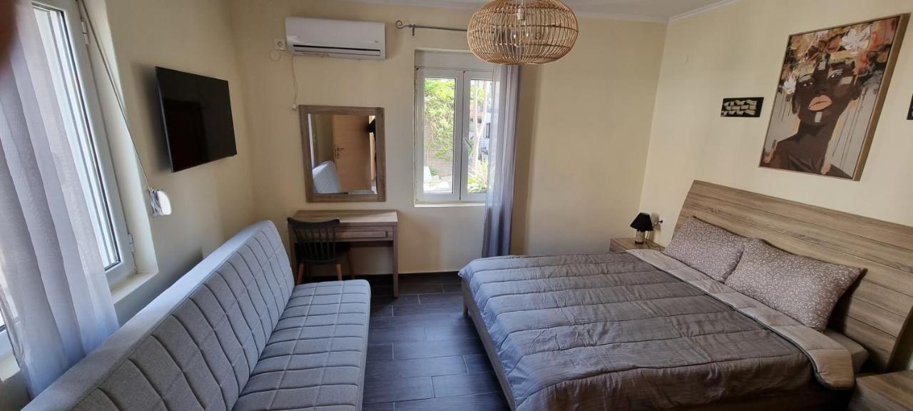 Fifi'S Luxury Apartment Platanias  Exterior photo